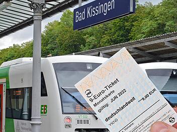 Der Bad Kissinger Bahnhof als Startpunkt für Ausflüge mit dem 9-Euro-Ticket.