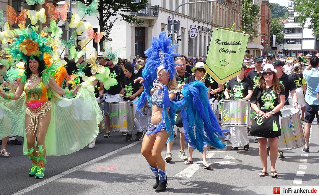 c_2016-07-10_Samba-Umzug17