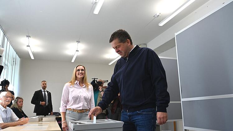 Landtagswahl in Sachsen-Anhalt - Stimmabgabe Schulze (CDU)