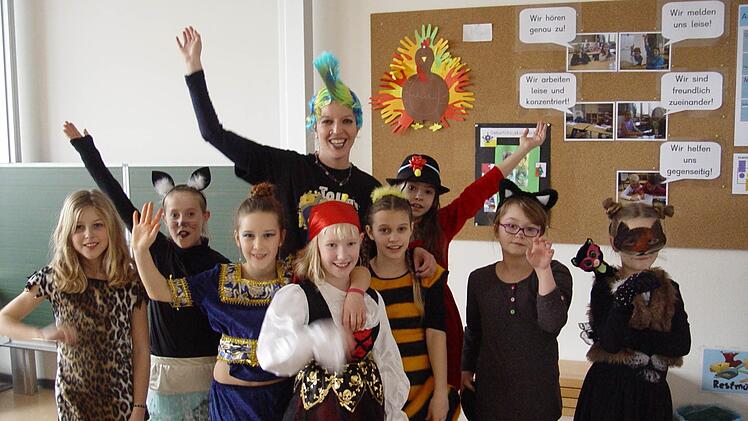 Fasching in der Bad Brückenaus Grundschulklasse 1/ 2 d. Foto: Brigitta Kempe-Wolf