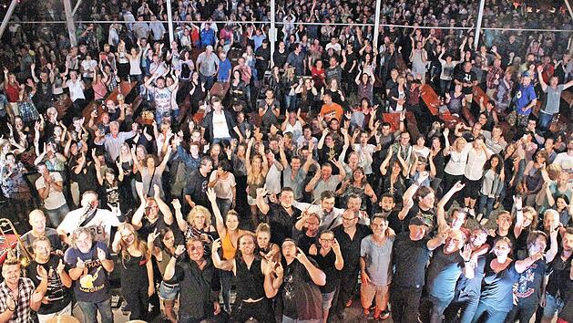 Nicht nur wie hier auf dem Altstadtfest im vergangenen Jahr sorgte die Musiggfabrigg f&uuml;r Stimmung. Foto: Elgin Natalie Steffen