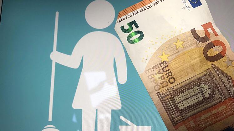 Geld für eine Putzhilfe kassiert, obwohl es diese nie gab. Das nennt der Gesetzgeber Betrug.  Foto: Michael Busch
