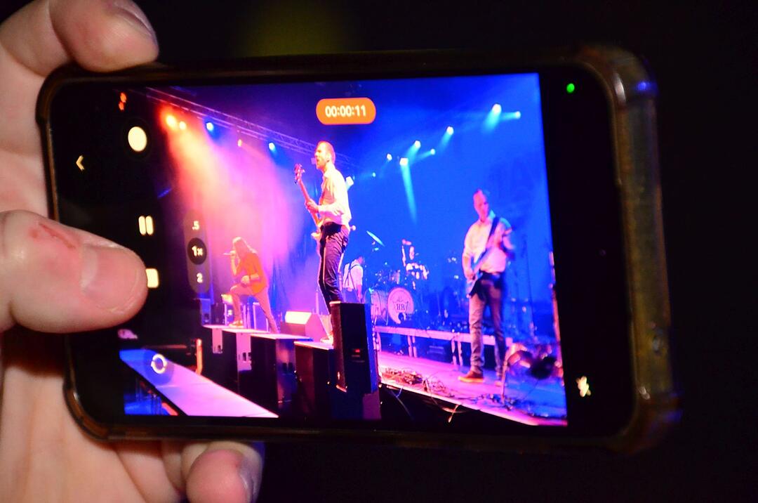 Mit ALLSTAR live auf der B&uuml;hne und Ph&auml;t J&auml;nnys H&ouml;use als Vorband!