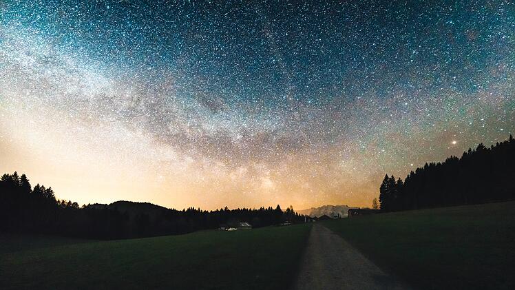 Nächte voller Sternschnuppen: Meteorstrom der Arietiden erreicht bald Maximum