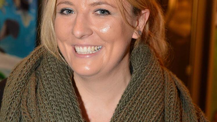 Jennifer Rademacher: ,Ich fand den Film super und sehr interessant. Aber meiner Meinung nach hat man ein bisschen wenig von der Mannschaft gesehen. Ein paar mehr Spielerporträts wären schön gewesen. Was mir sehr gut gefallen hat, war, dass Trainer und Team so natürlich rübergekommen sind.'