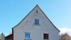 Schüler der Montessori-Schule werden das Haus in Mitwitz renovieren. Foto: Marco Hofmann