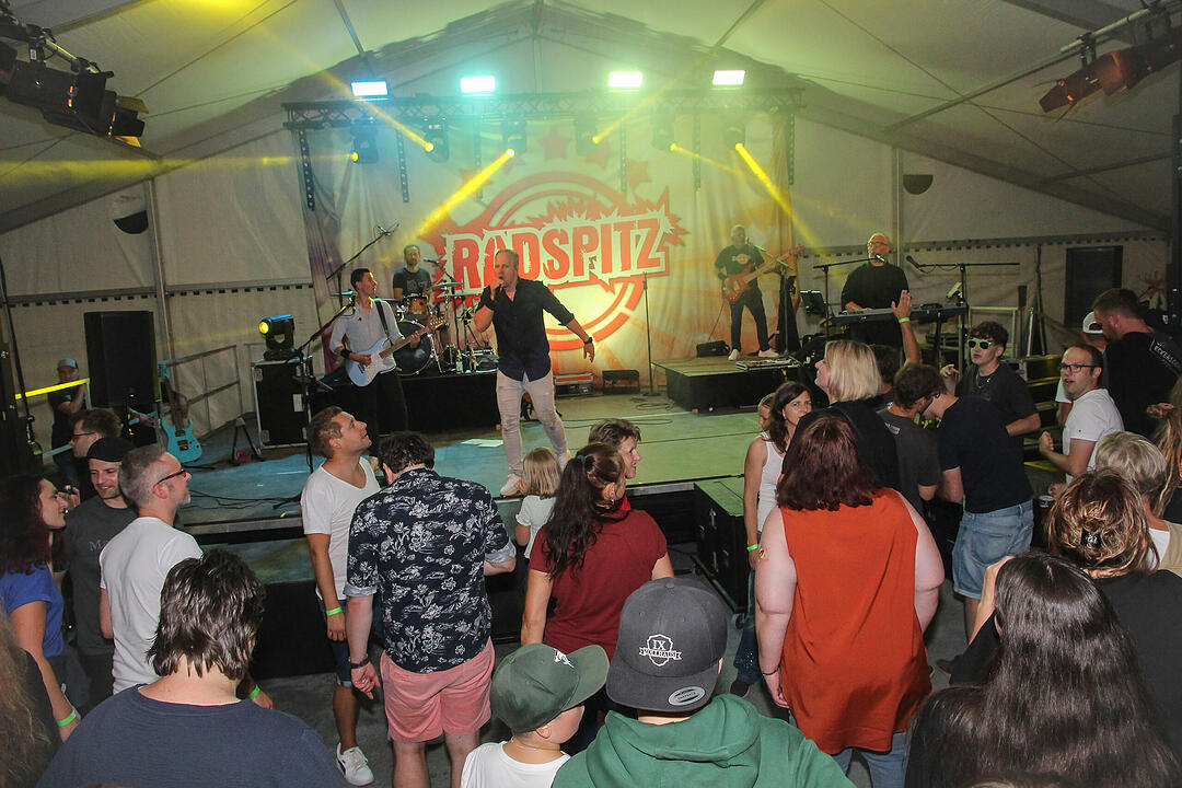 Radspitz gehört zu den erfolgreichsten Partyrockbands im deutschsprachigen Raum.