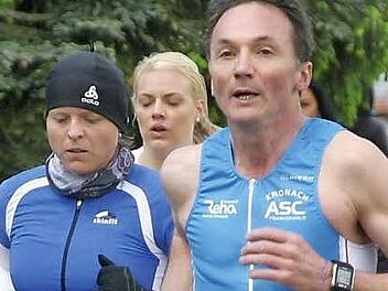 Der schnellste Mann beim Volksduathlon war nur knapp 15 Sekunden schneller als die beste Frau. Fotos: Christian Voll