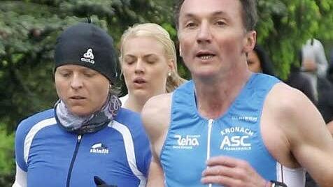 Der schnellste Mann beim Volksduathlon war nur knapp 15 Sekunden schneller als die beste Frau. Fotos: Christian Voll