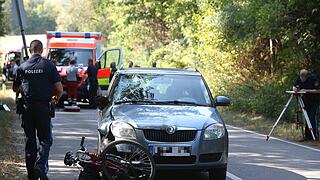 Unfall im Kreis Forchheim: 63-j&auml;hriger Radler stirbt vor den Augen seiner Frau