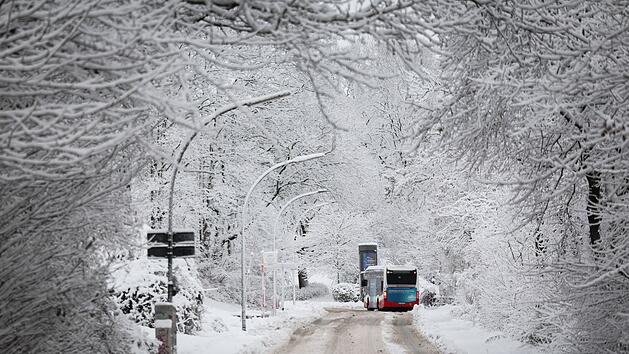 Auf Schnee folgt Eis - Gefahr auf glatten Stra&szlig;en