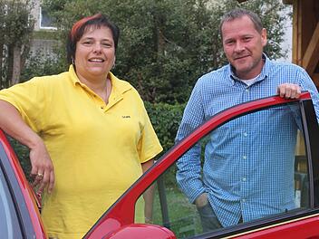 Ines Pechtold und Michael Müller sind oft auf dem Sprung, um den Patienten auch außerhalb der Sprechzeiten zu helfen. Foto: Veronika Schadeck