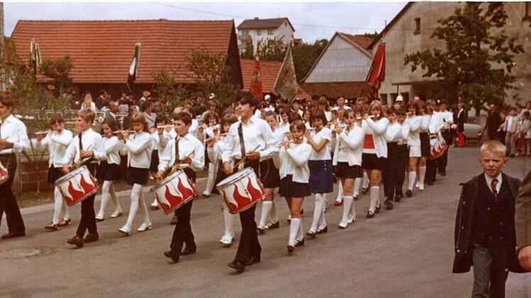 Anfang der 1970er Jahre hatte der Spielmannszug noch keine Tracht.Archiv Riedenberger Musikanten