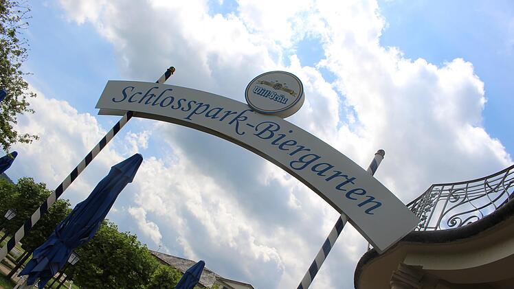 Der Biergarten Lola´s im Staatsbad Brückenau. Foto: Julia Raab