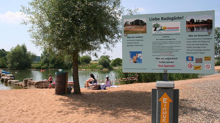 Der Naturbadesee riss ein Loch in den Frensdorfer Haushalt. Fotos: Seeger
