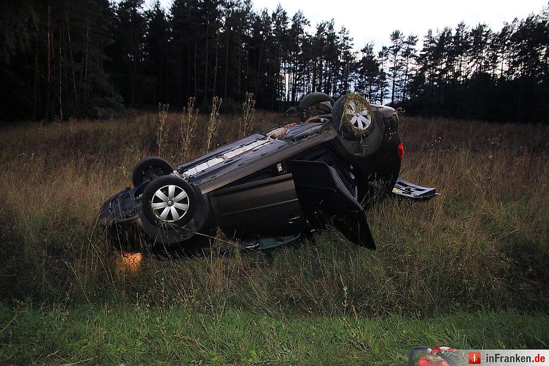 Unfall im Kreis Bamberg: Autos kollidieren bei Könisgfeld