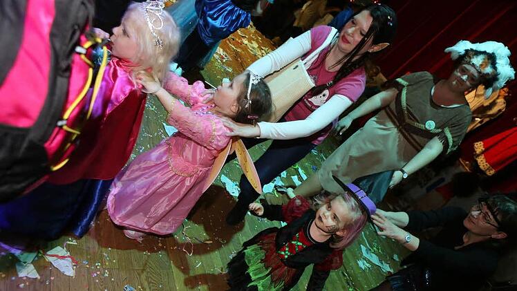 Impressionen vom Kulmbacher Kinderfasching in der Dr.-Stammberger-Halle Foto: Barbara Herbst