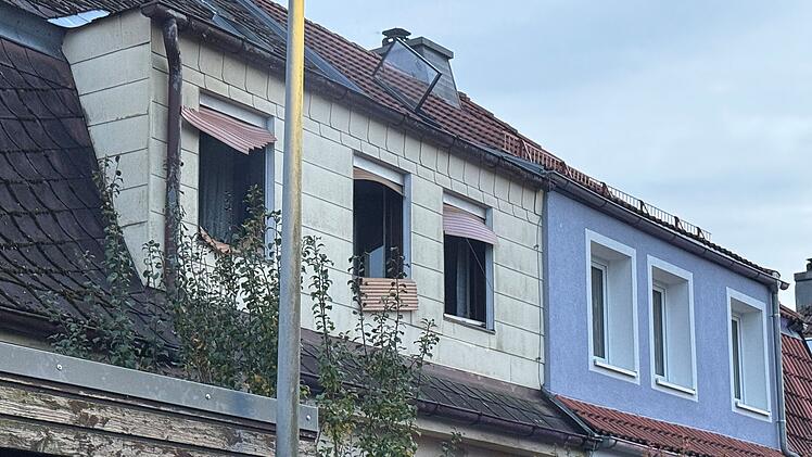 Wohnhausbrand in Hof - Person im Krankenhaus