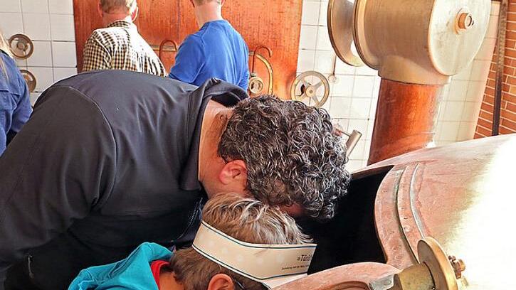 Tiefe Einblicke f&uuml;r die Hotelentdecker gab es bei einer F&uuml;hrung durch die Brauerei des Gasthofes Grosch in R&ouml;dental.  Foto: Brauereigasthof Grosch