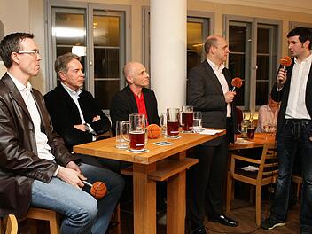 Chris Fleming (von links), Michael Stoschek, Wolfgang Heyder und Marko Beens stellten sich den Fragen von Thorsten Vogt. Foto: sportpress