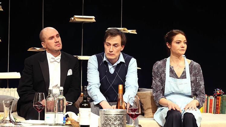 "Der Vorname": Szene aus der Coburger Erstaufführung im Theater in der Reithalle.Foto: Henning Rosenbusch