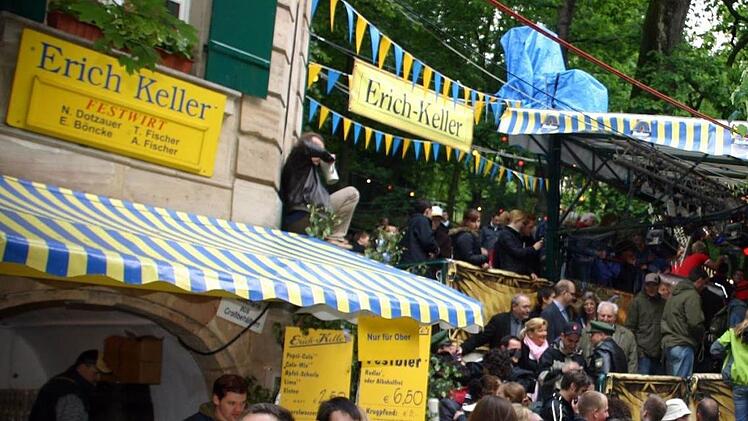Auf dem Erich Keller in Erlangen wird das Festbier von "Tucher" ausgeschenkt. Archievfoto: Michael Busch