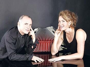 Bettina und Wolfram Born legen im Mai in St. Gereon Forchheim eine leidenschaftliche Liebeserkl&auml;rung an den Tango aufs Parkett.