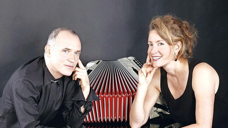 Bettina und Wolfram Born legen im Mai in St. Gereon Forchheim eine leidenschaftliche Liebeserkl&auml;rung an den Tango aufs Parkett.