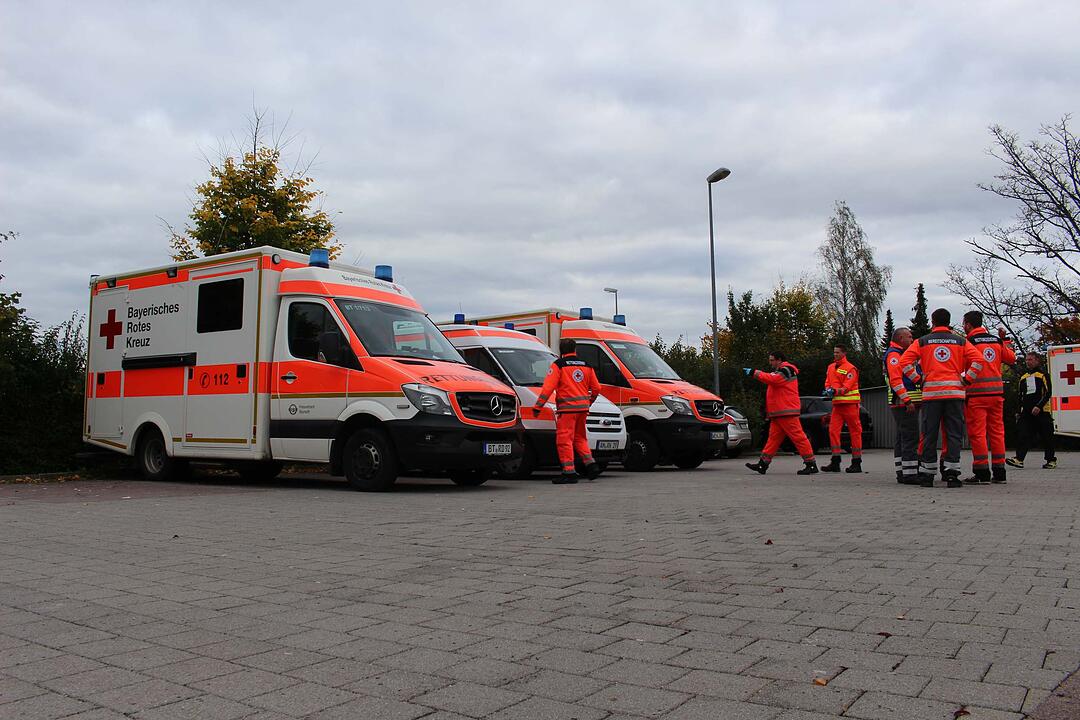 21 Personen verletzt: Reizende Flüssigkeit sorgt für Großeinsatz in Pegnitz