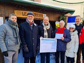 Forchheim: Besuch aus Le Perreux spendet an Hospizverein - "Tolles Engagement"