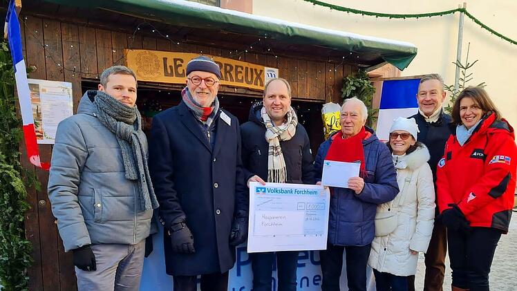 Forchheim: Besuch aus Le Perreux spendet an Hospizverein - "Tolles Engagement"
