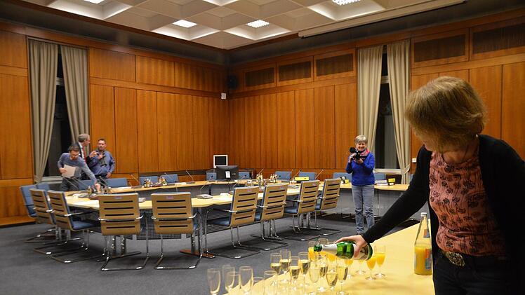 Vor der  letzten Sitzung