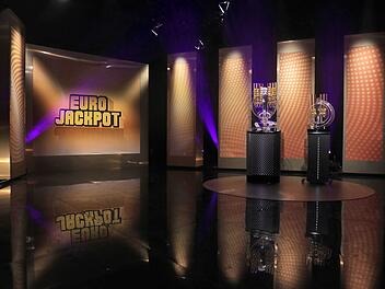 Quartett um Rentnerin gewinn etwa 74 Millionen Euro beim Eurojackpot