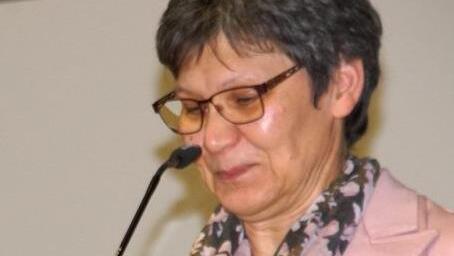 Auf sieben bewegende Jahrzehnte der Historie der bayerischen Landfrauen blickte Kreisb&auml;uerin Marion Warmuth zur&uuml;ck, ging aber auch auf derzeitige Herausforderungen in der Landwirtschaft ein.Mario Deller