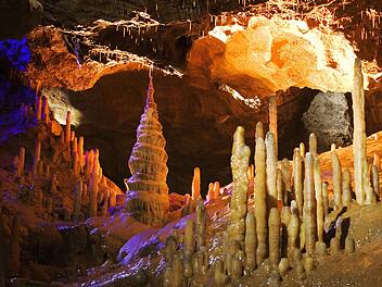 Schöner Barbarossa in den Teufelshöhle Pottenstein