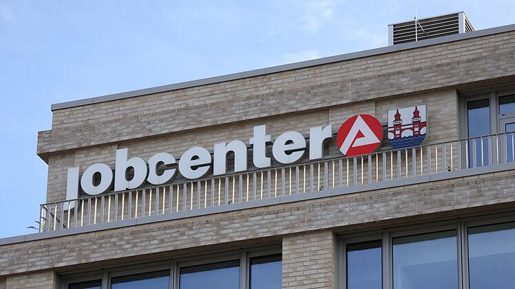 Nach der geplanten B&uuml;rgergeld-Reform soll es k&uuml;nftig eine Grundsicherung mit versch&auml;rften Regeln geben.