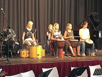 Die Trommler von Claus Zwanziger brachten Schwung in das Konzert. Foto: privat