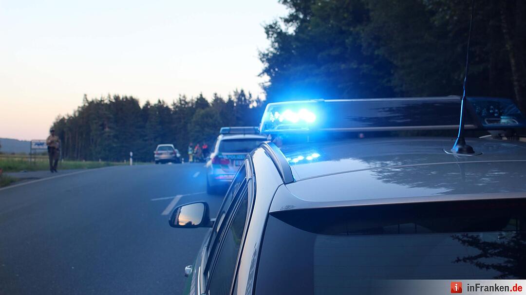 Kreis Bayreuth: Autofahrer erfasst Radler und verletzt ihn schwerst