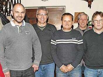 Die erfolgreichsten Spieler bei der Saisonabschlussfeier (von links): Martin Lutz, Thomas Schmitt, Ulf Diringer, Vorstand Wolfgang Lachmann, Ralf Esper  Foto: Wolfgang Dietz