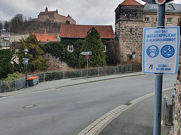 Auch der Schießgraben gehört noch zur Maskenzone in der Stadt Kulmbach. Foto: Christine Fischer