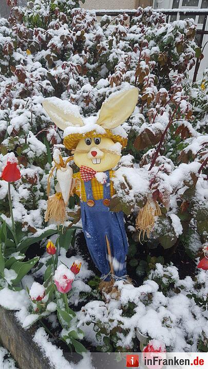 Franken: Ostermontag versinkt im Schnee