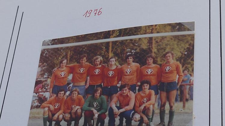 Die siegreiche Althäuser Mannschaft bei  "Die kleinen Vier" 1976. Foto/Repro: Rebecca Vogt