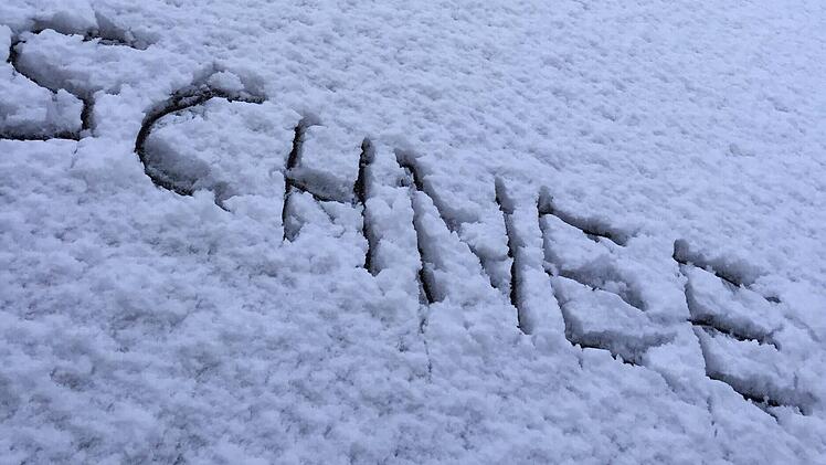 In der Nacht zum Mittwoch verwandelte sich der Regen in höheren Lagen in Schnee. Foto: Alexander Löffler
