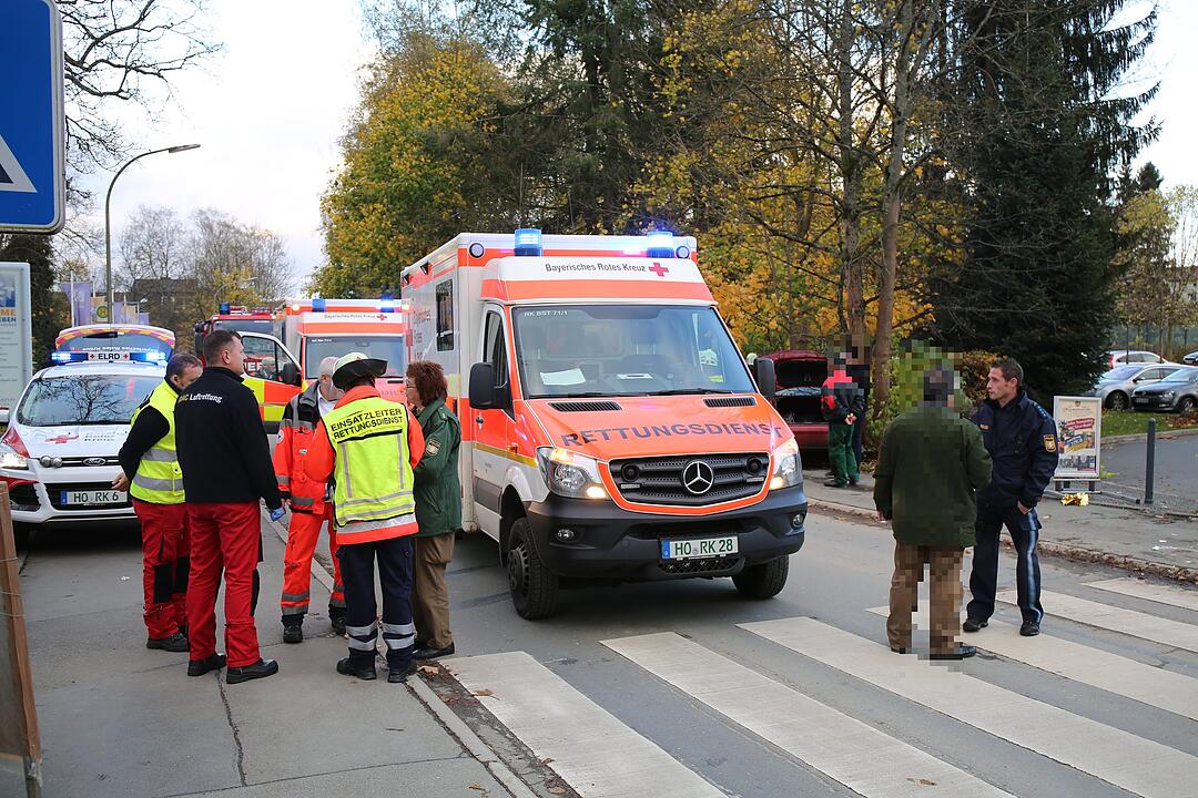 Schwerer Unfall am Zebrastreifen an Therme Bad Steben