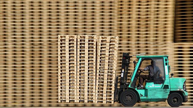 Beim Staplerfahren: 32-J&auml;hriger bei Arbeitsunfall im Kreis Bad Kissingen schwer verletzt