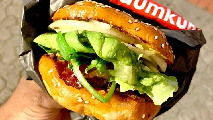 Würzburg: Burger-Kette "Traumkuh" hat erste Filiale in Franken eröffnet - das erwartet die Gäste