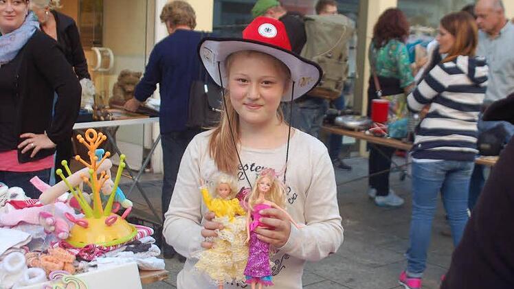 Eleonore trennte sich von den Barbiepuppen.