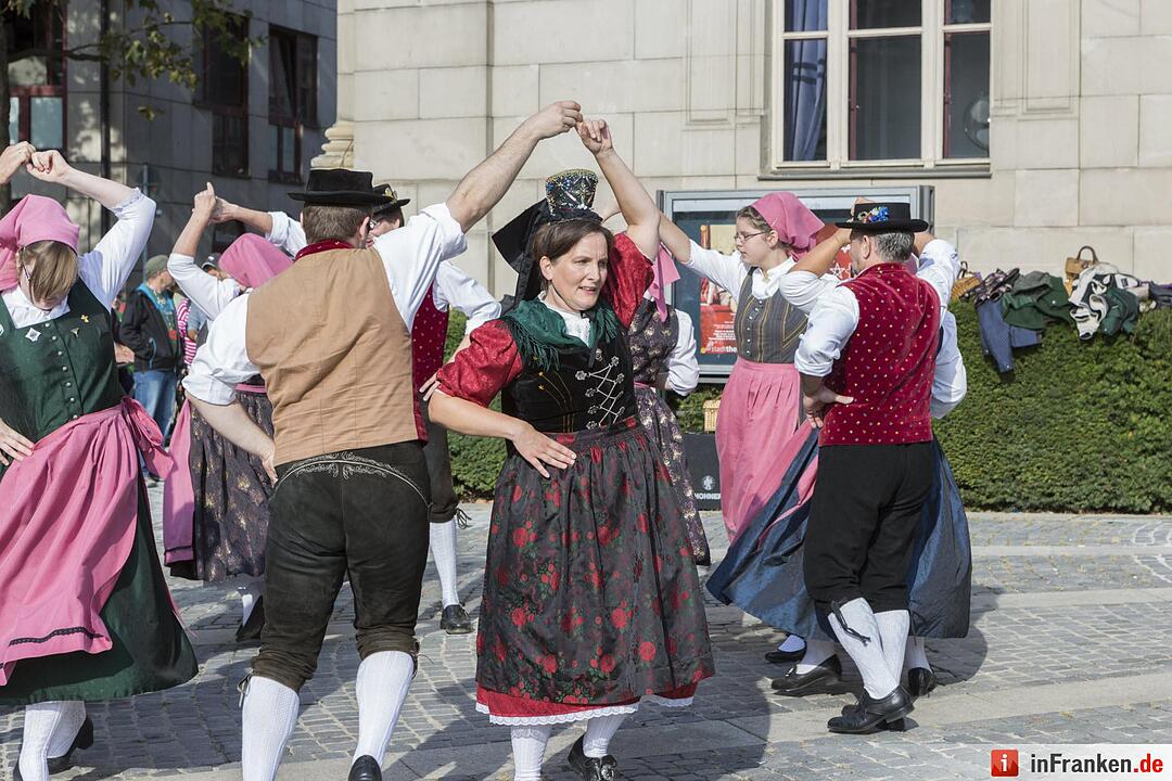 Fürther Michaeliskirchweih eröffnet