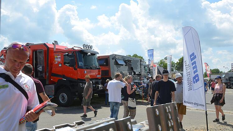 Besucherandrang bei der Offroadmesse in Bad Kissingen.Peter Rauch