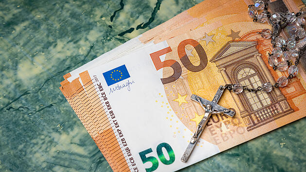 Kirchgeld: Wie du die Abgabe bei der Steuererklärung legal umgehst